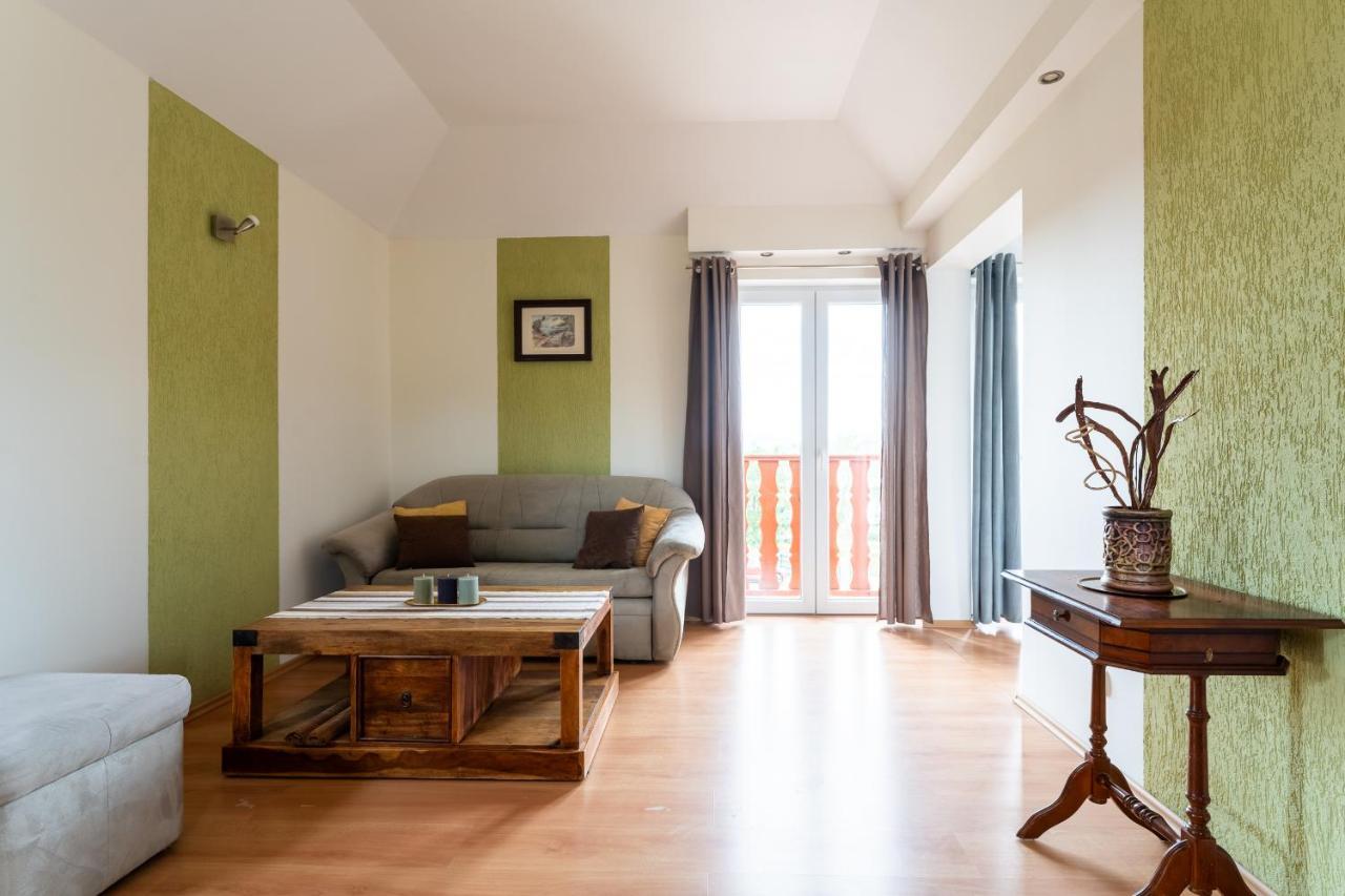 Apartament Green Hill Z Balkonem I Widokiem Na Karkonosze - Space Apart Jelenia Góra Exterior foto